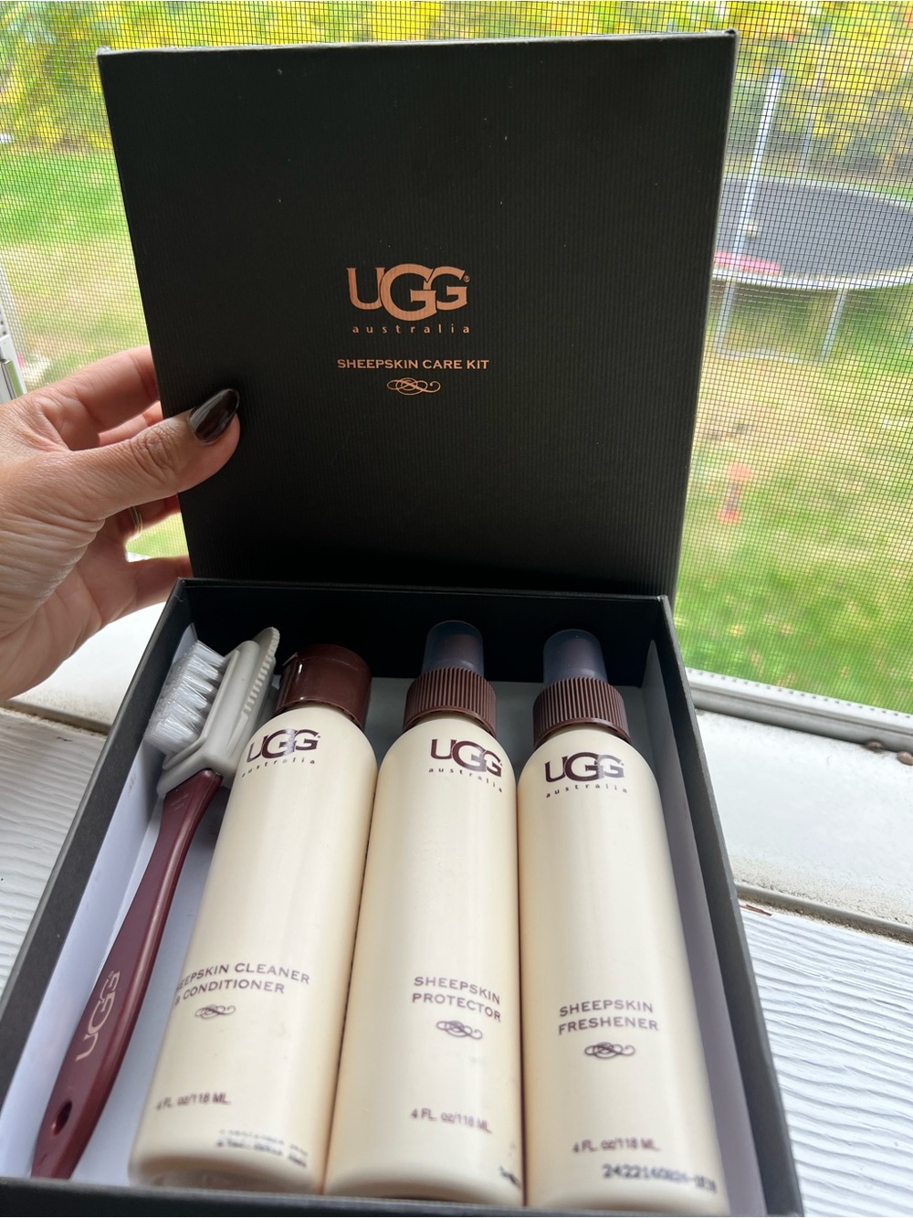 UGG Sheepskin Care Set - Cream & Brown